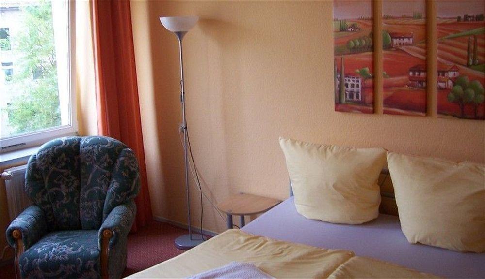 Hotel Pension Streuhof Berlin Exterior foto